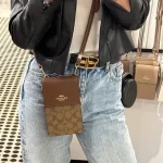 Coach phone crossbody - Görsel 2