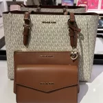 Michaelkors 3’in 1 bag - Görsel 4