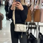 Michaelkors duffle cream logo