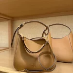 Tory burch thea hobo crossbody - Görsel 2