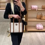 Toryburch canvas blake