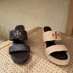 Toryburch dolgu topuk terlik - Görsel 2